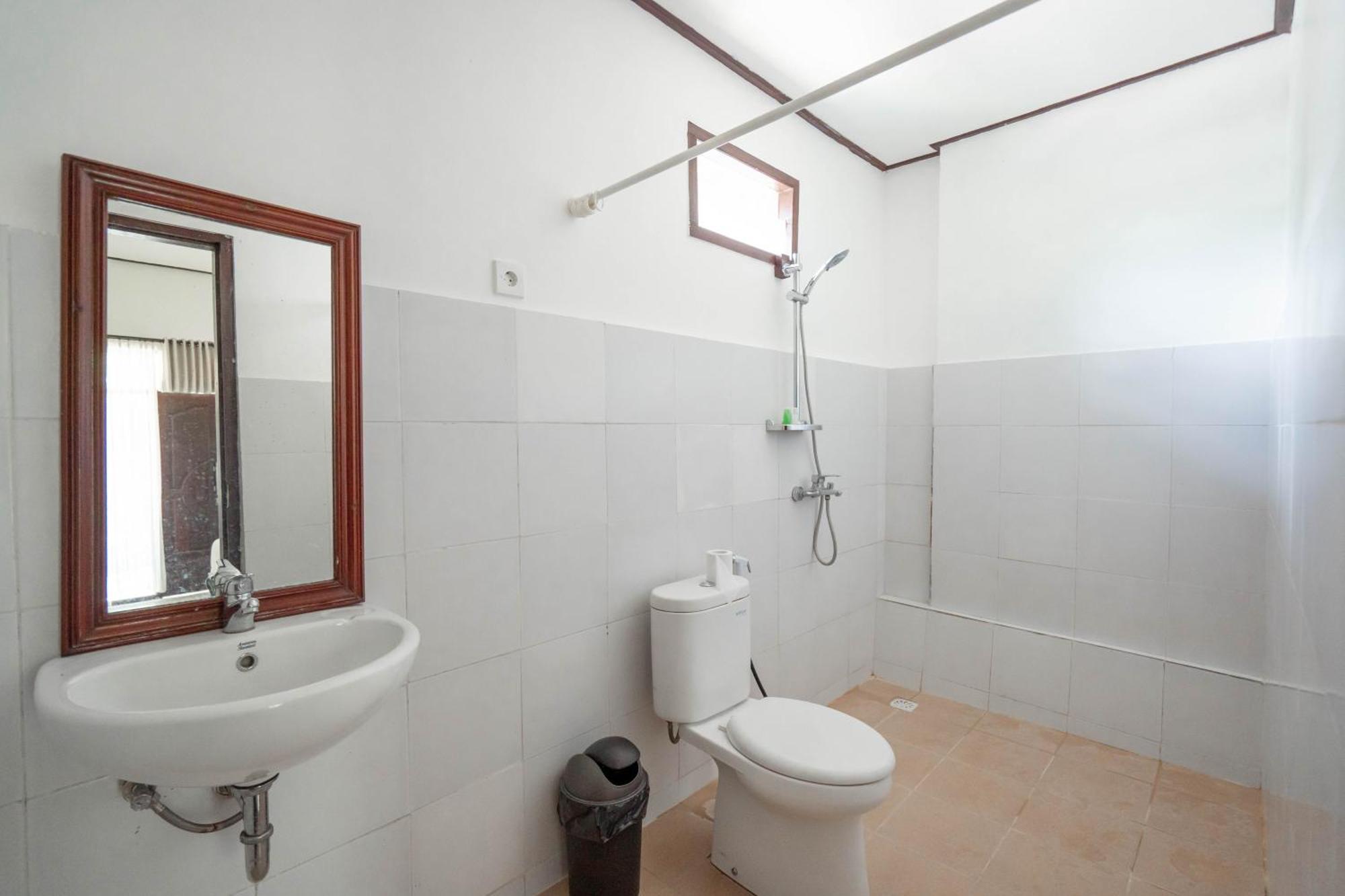 Brisk Homestay Uluwatu Redpartner Exterior photo