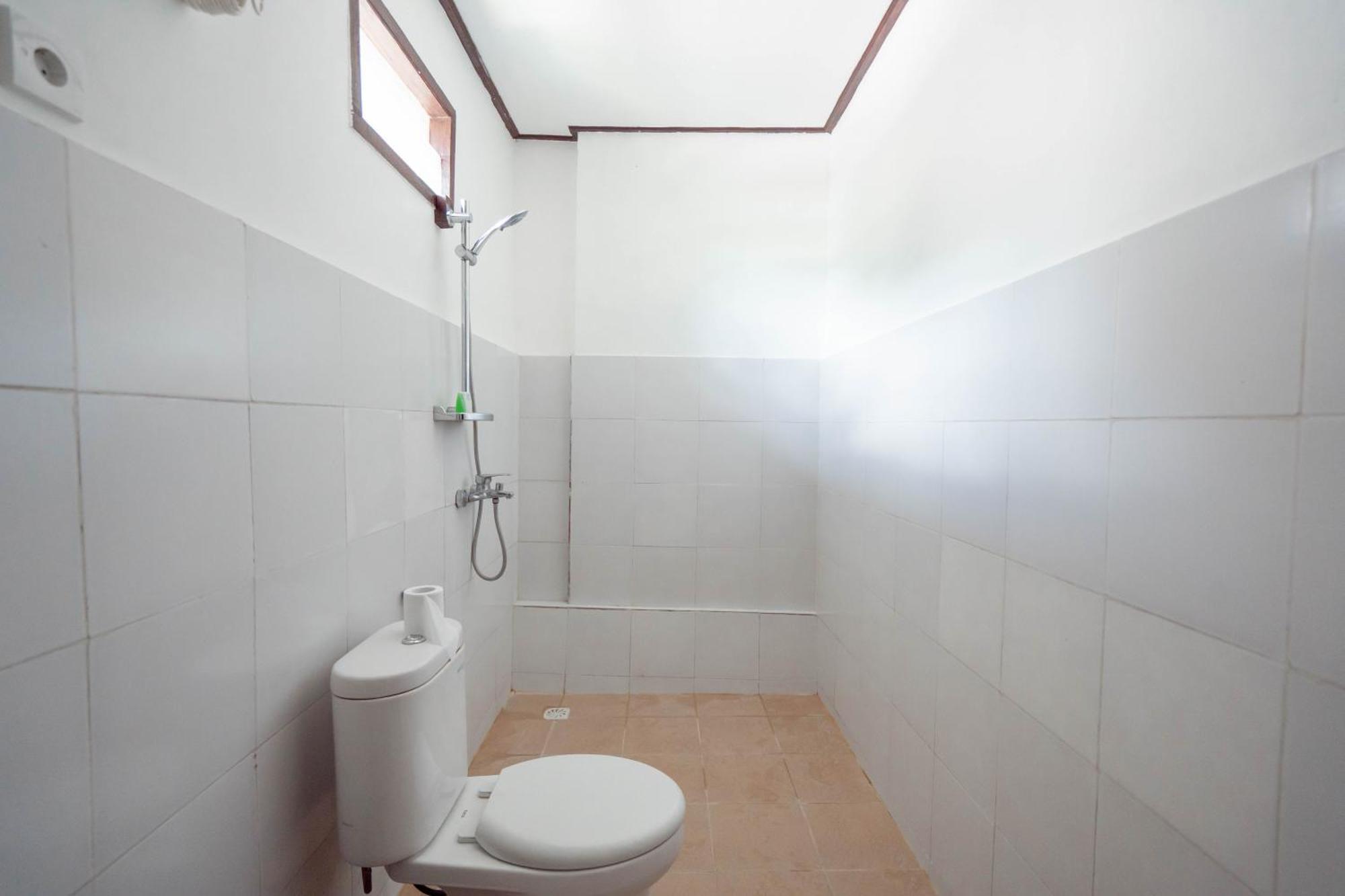 Brisk Homestay Uluwatu Redpartner Exterior photo